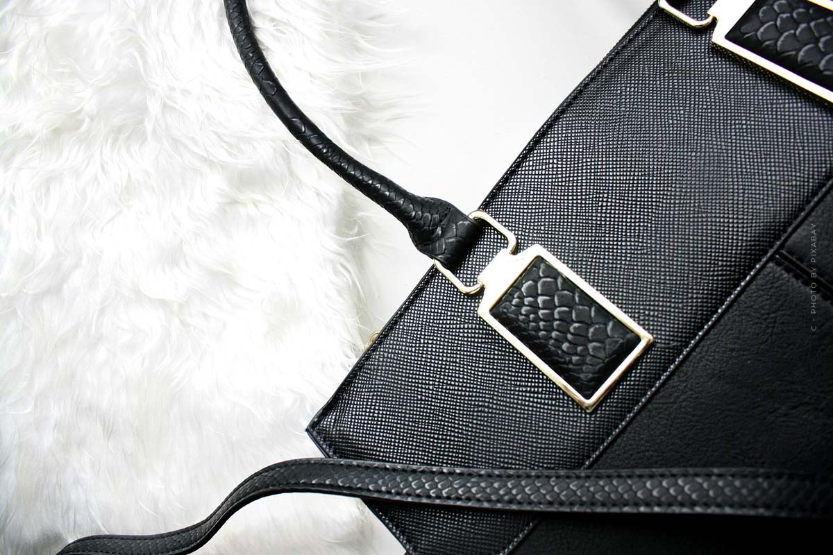 balenciaga-tasche-mode-fashion-handbag-black-designer-ready-to-wear
